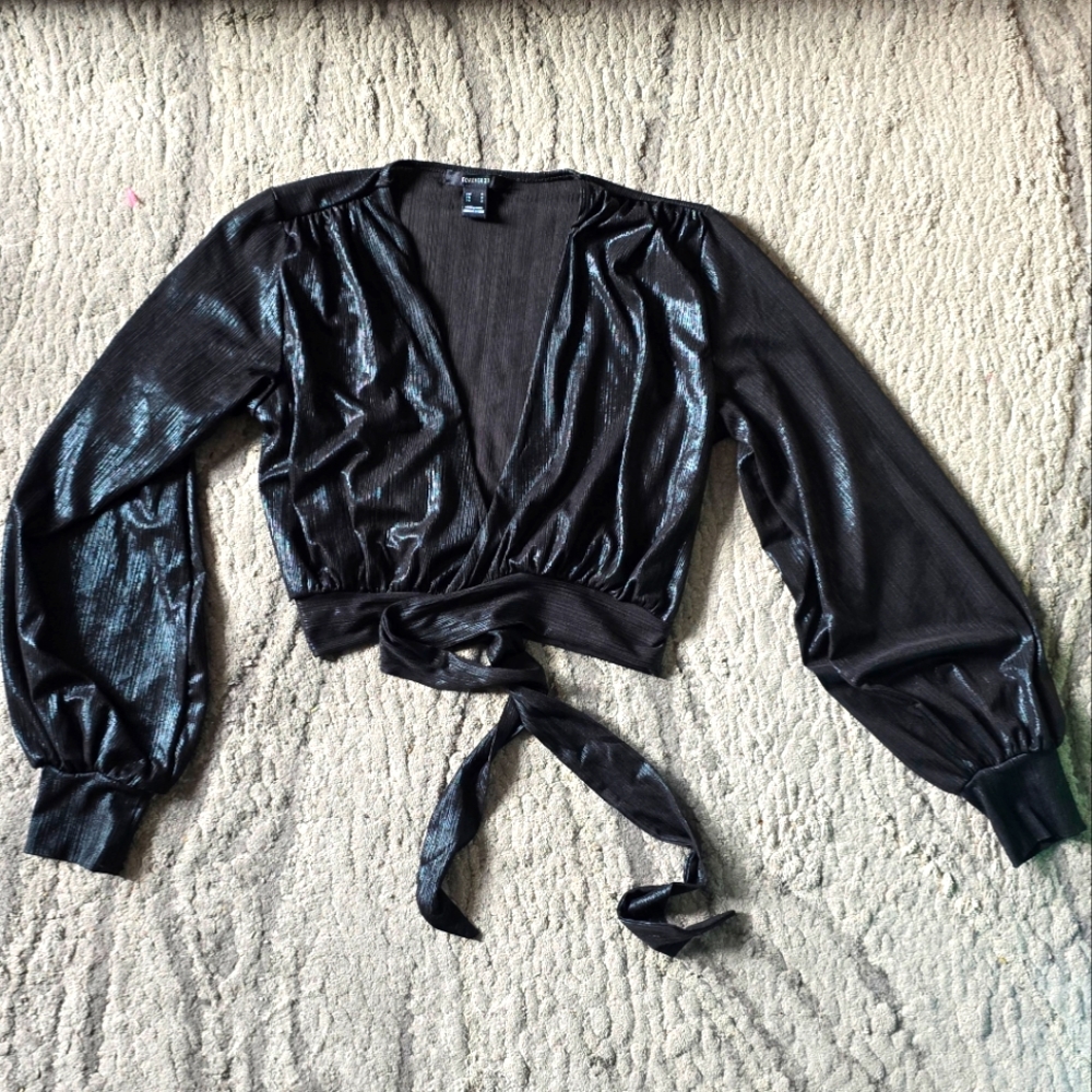 Puffy sleeve crop top
